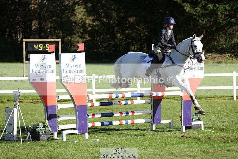 231022-110511-24944 - 653-GREYΓÇÖS.VILLAGE.MELODY-Annabel.Ridgway-TrotUp+SJ