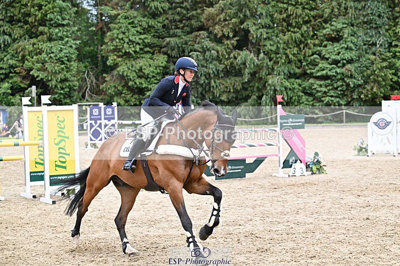 250524A-142108-12442 - D-468-Laura.Collett-LONDON.52