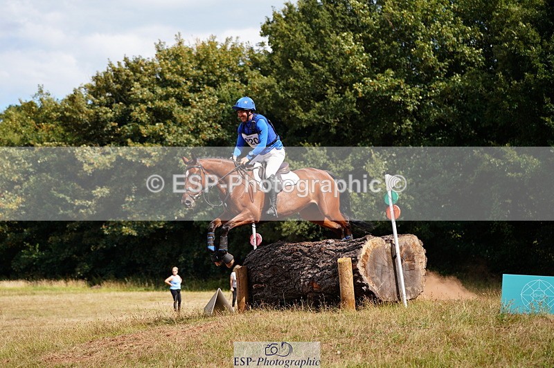 250802A-155844-07441 - E-220-Tim.Cheffings-LEOPOLD.BLOOM.M2S