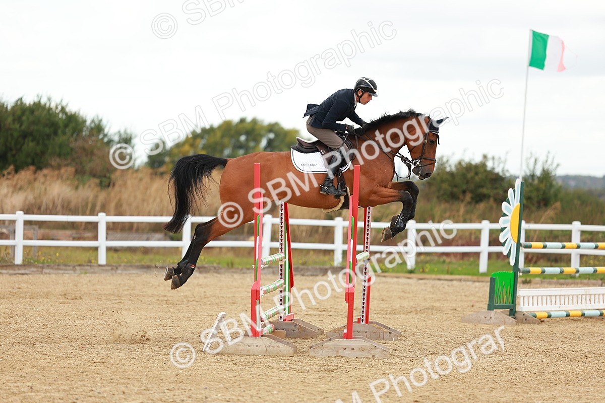 SBM_001434 - Class 4 - Senior Newcomers - 1.10m