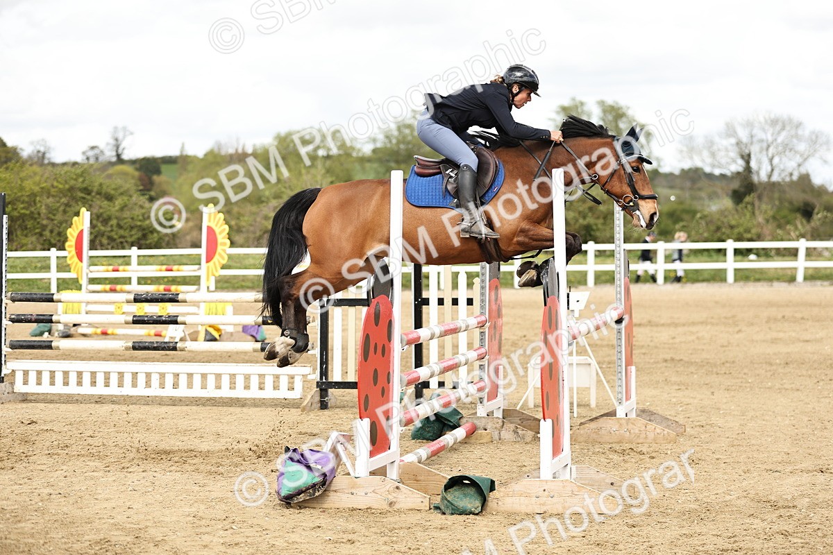SBM_001300 - Class 4 - Senior Newcomers - 1.10m