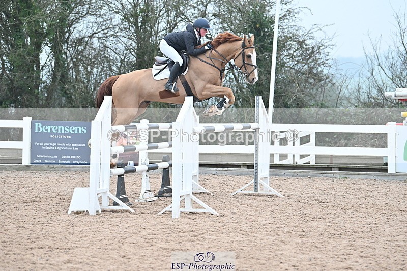 240113A-141229-02279 - Cls 13 Foxhunter and 1.20m Open