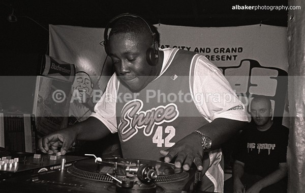 23 shortee-blitz - Friends-&-Family @ the-roadhouse 04.09.02