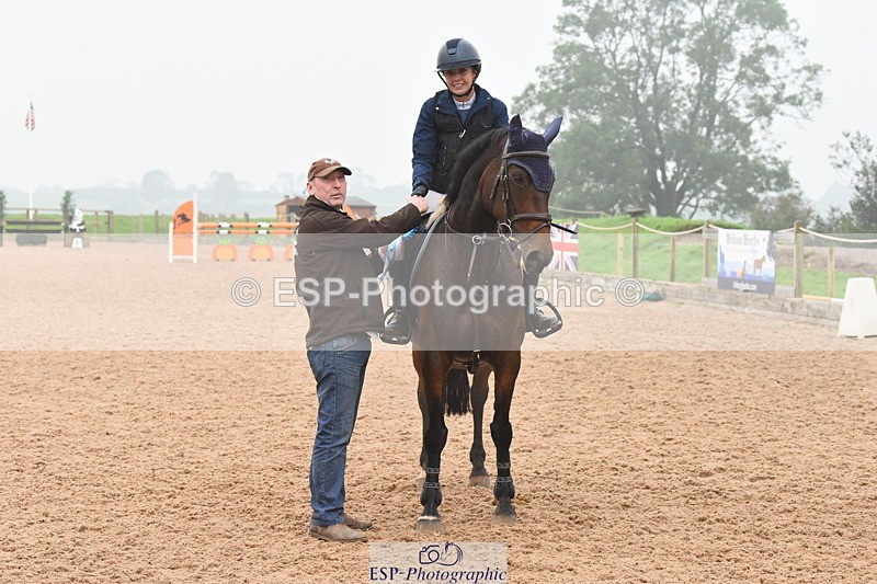 230916A-171238-05789 - Cls 19 Snr 1.10m Derby