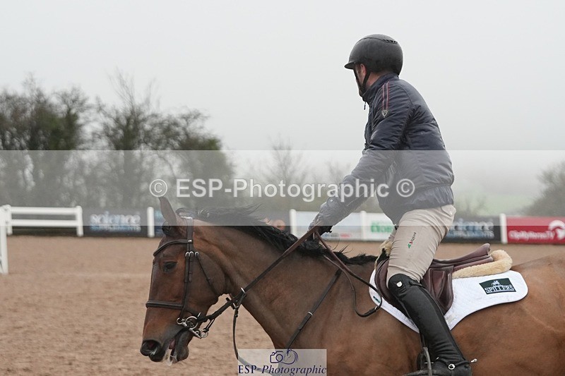 251207-115715-01920 - Cls 20 Snr Newcomers and 1.10m