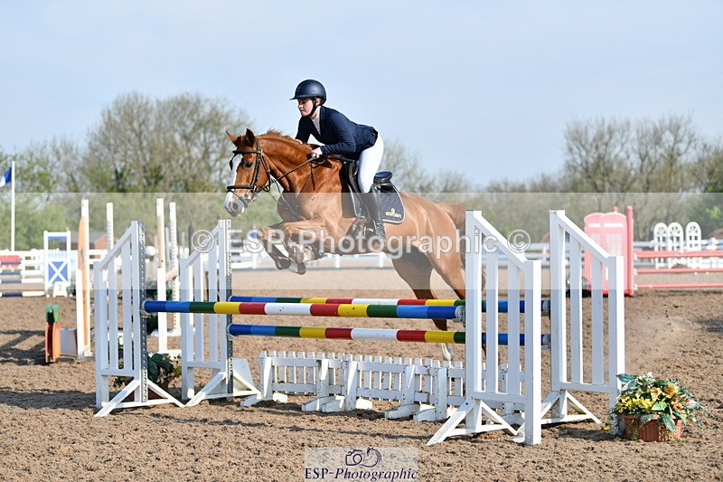 240512A-084048-16933 - Cls 39 British Novice and 90cm Open