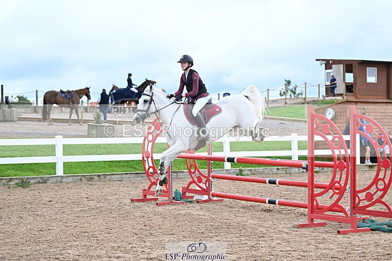 240908A-140945-04293 - Cls 20 A&B Pony Newc & 1.00m Opem