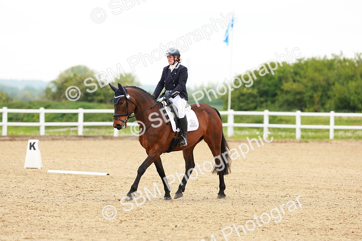SBM_005028 - Class 16 - Novice 6