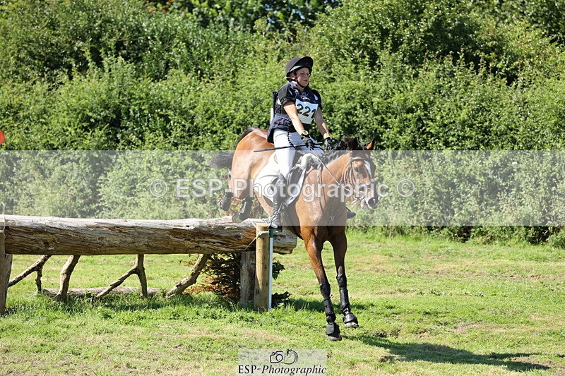 240811A-151646-05499 - 221-