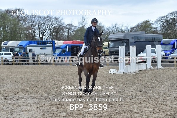 BPP_3859 - CLASS 4 Senior Newcomers/ 1.10m Open