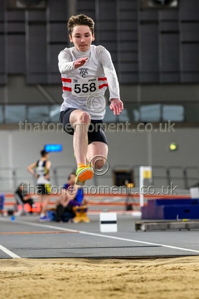 AgeInd25SAT-918423 - Field Male