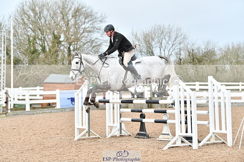 240124A-123108-00466 - Cls 3 Newcomers & 1.10m Open