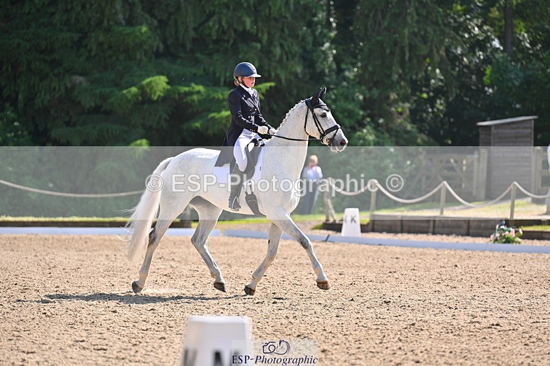 250523A-163327-08277 - A-065-Beatrice.Montgomerie-JAG.WOMANIZER.LADY