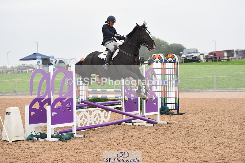 230916A-152742-05359 - Cls 18 Snr 95cm Derby