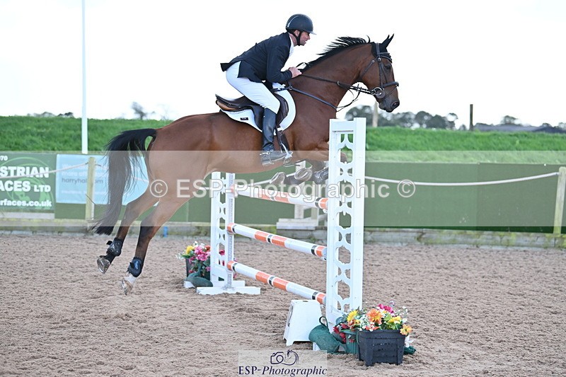 231014A-123005-04586 - Cls 19 1.15m Members Cup