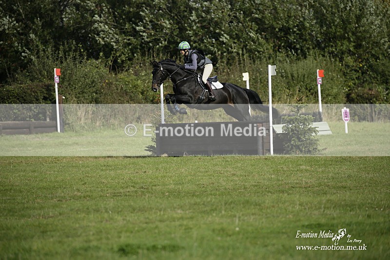  WWHT 171021 3032 - Intermediate (0.90m)  17/10/21