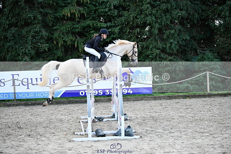 251004A-162851-02080 - Classes 10 & 11 80cm