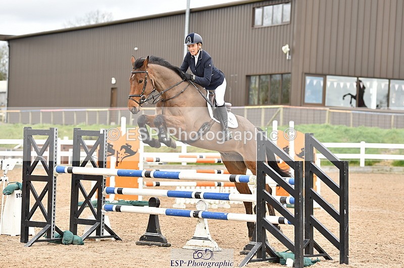 240403A-135506-00662 - Cls 4 Newcomers and 1.10m Open