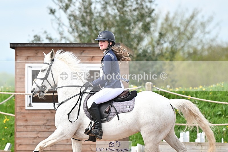 240506A-113917-08548 - Cls 4 Blue Chip Pony Newcomers & 1m Open