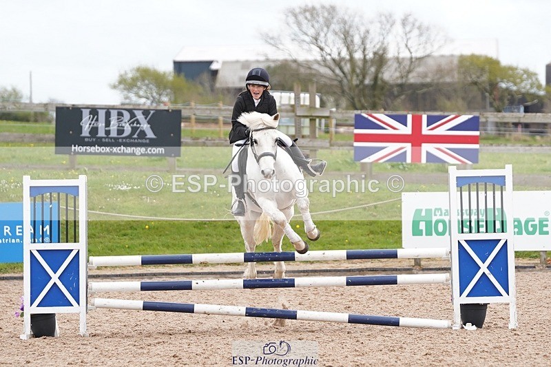 250414-133928-00970 - 80cm Round 2