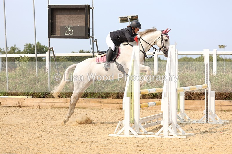 3E7A1550 - Class 4: Senior British Novice/90cm open