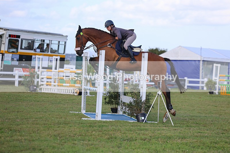 3E7A4711 - Class C1: Showjumping Senior Newcomers/1.10m open