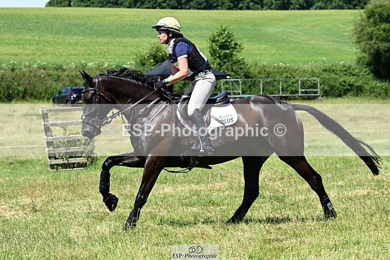 240629X-115244-0690 - 104Kate Jupp- JUST A PLAYPOY
