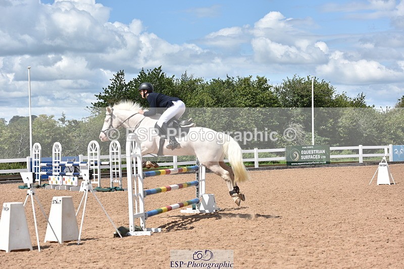 230806A-134740-02218 - Cls 21 Pony Newcomers & 1m Open