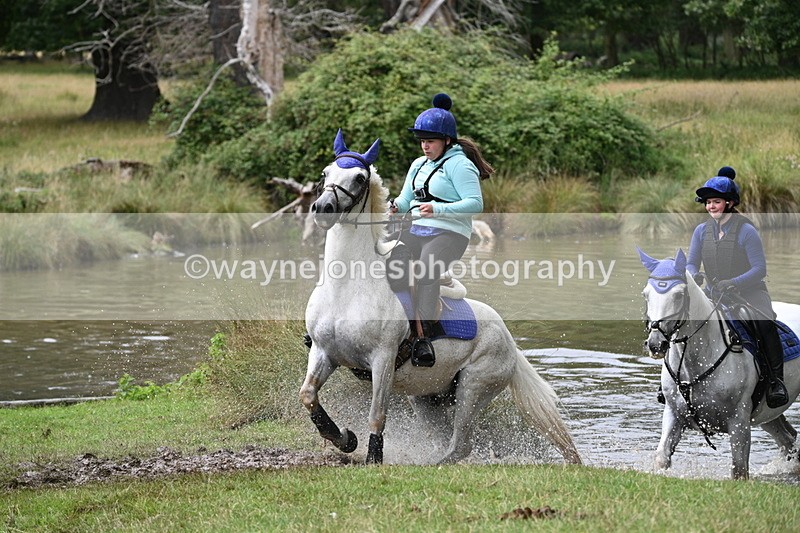 WJ7_4001 - Time at Water 12:52 to 13:22