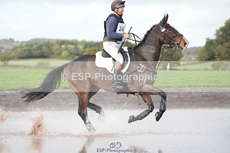 251024A-154212-14545 - C-246-Simon.Vatcher