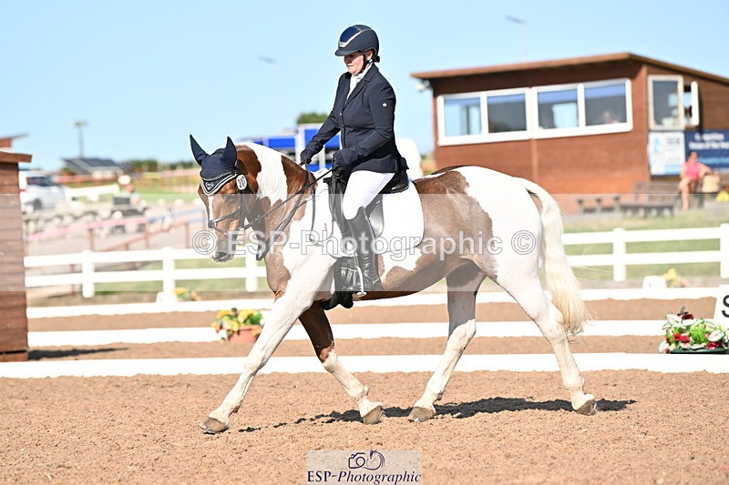 240816A-164901-06274 - 307-Rachel.Cook-Tiger.lily.vi