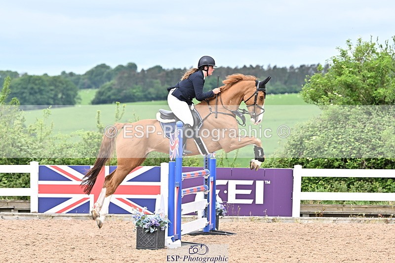 240523A-100256-01428 - Cls 1 Snr 1.05m and 1.10m