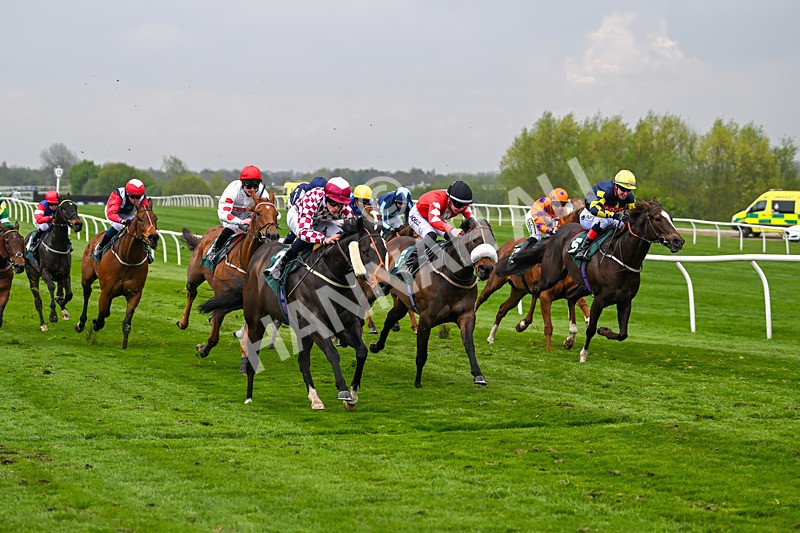 230425-Race 1-Birkenhead-9856 - Race 1