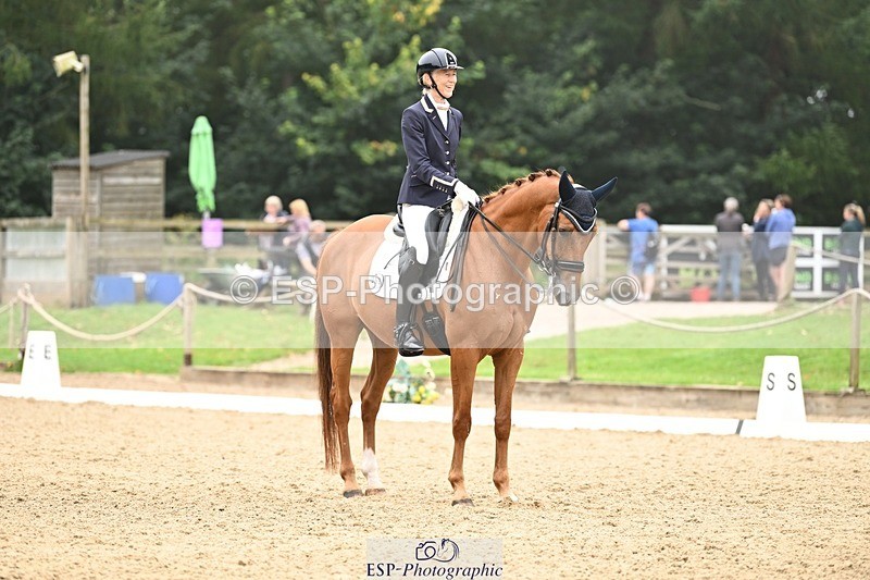 240811-114624-05600 - 253-Pauline.Jaggs-Emilio.Onneke