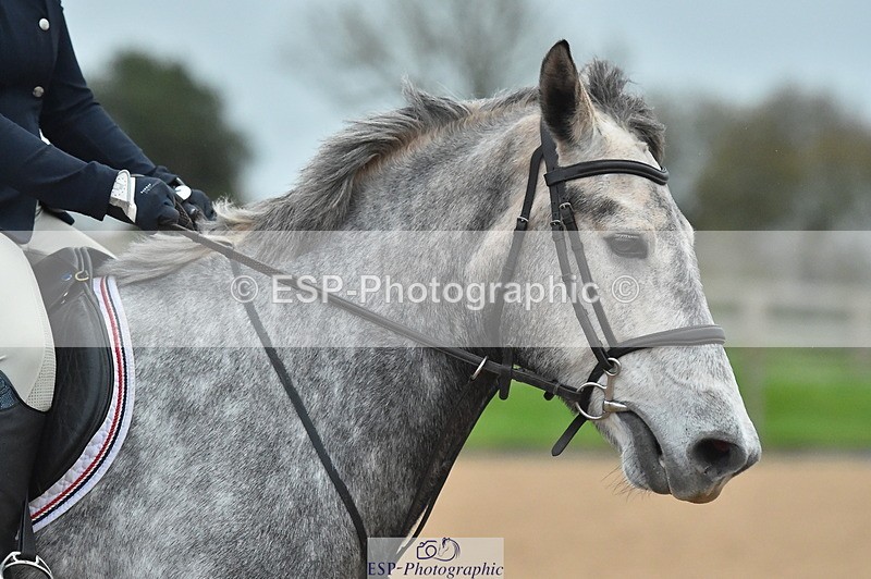 231119A-100800-04532 - Sun Cls 17+18 Club and Schools 70cm