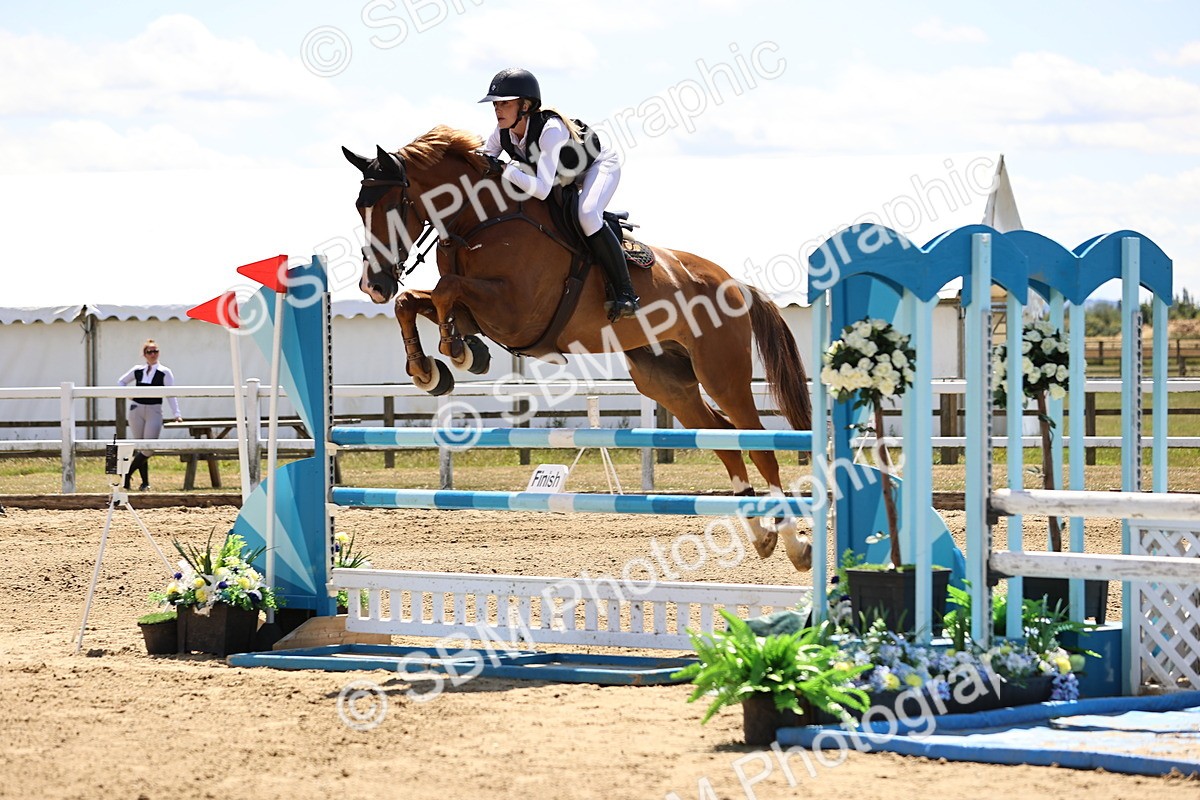 SBM_014426 - Class 15 - Senior Newcomers - 1.10m Open