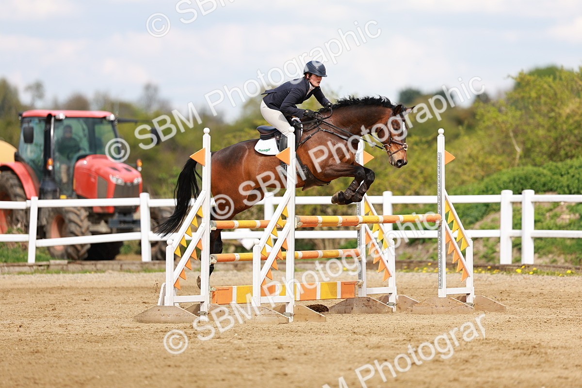 SBM_002330 - Class 4 - Senior Newcomers - 1.10m