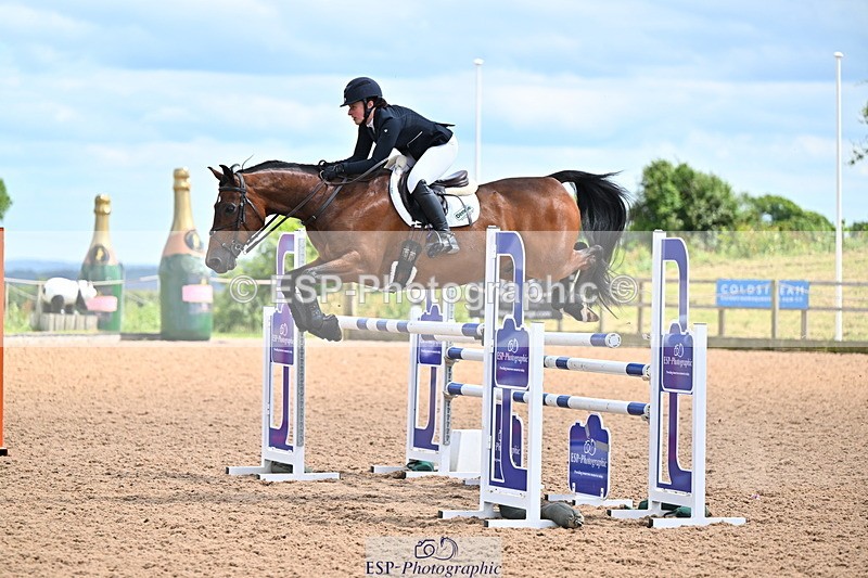 240608A-150110-02870 - Cls 5 Snr Foxhunter and 1.20m Open