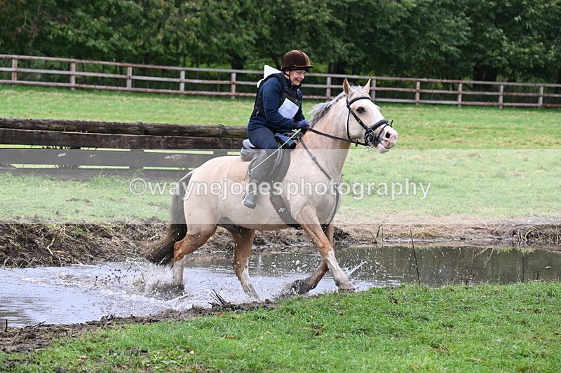 WJ6_6586 - Time at Photographer 12:41 to 13:05