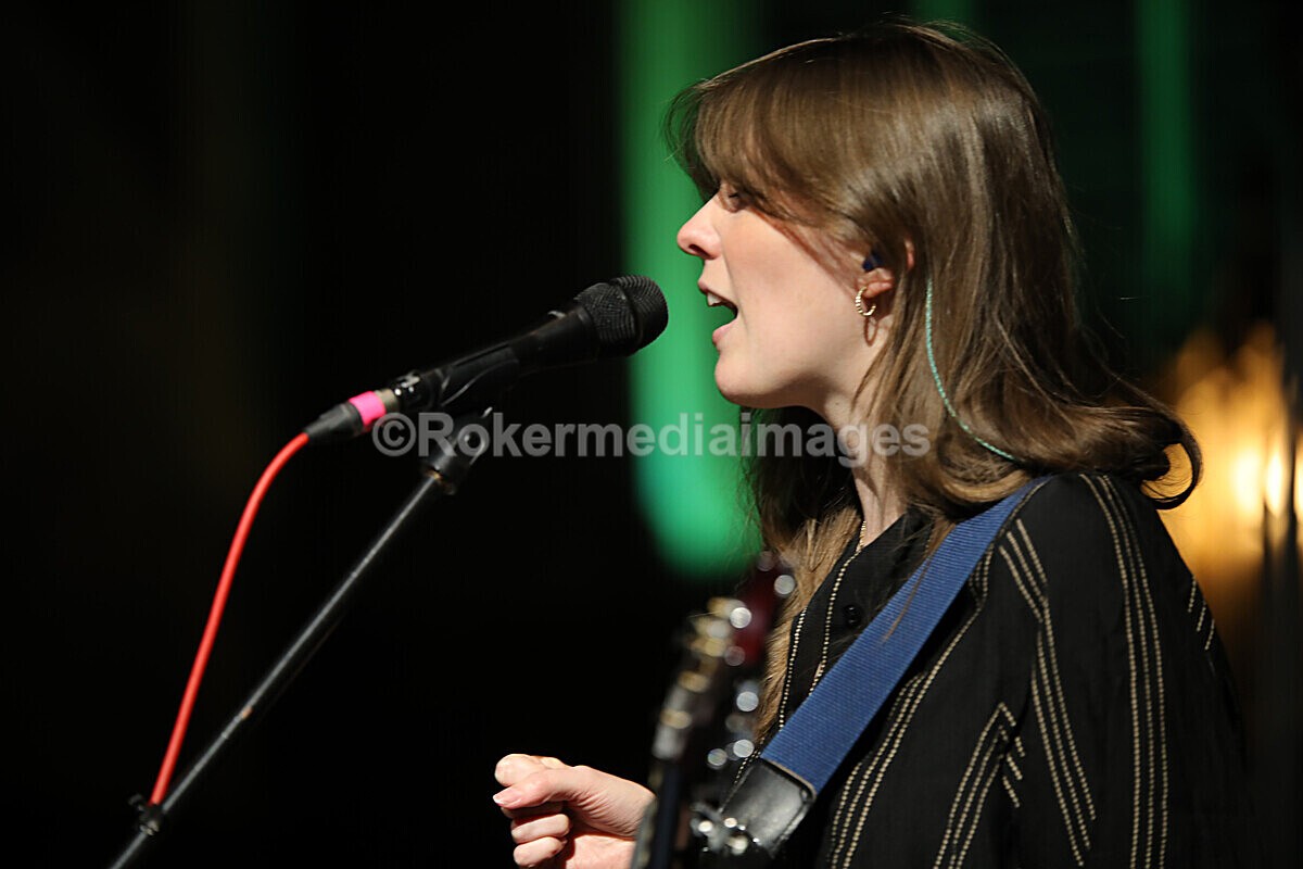 FOLK N BLUES-724 - FOLK and BLUES SEPT 2022