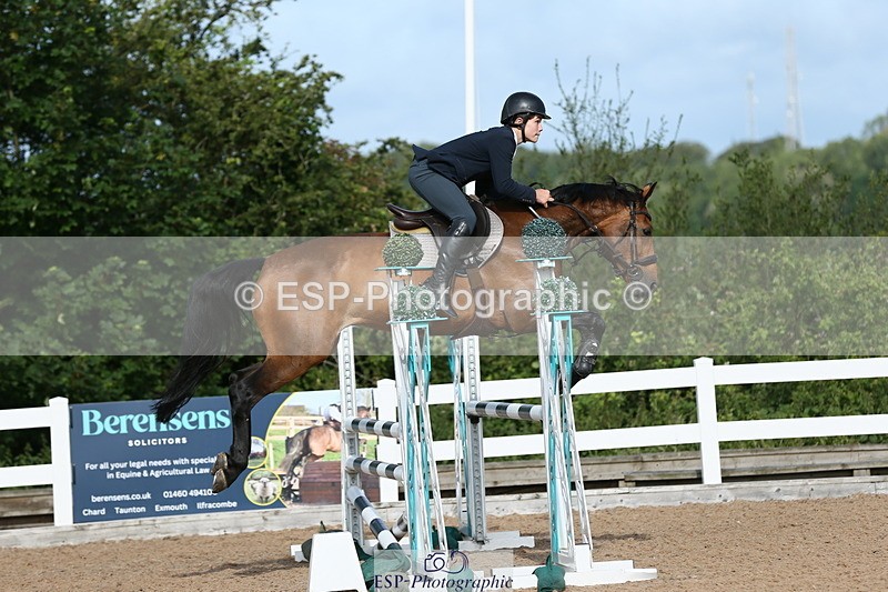 230716A-092128-02091 - Class 30 Children On Horses 1.05m
