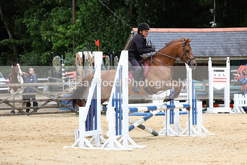 3E7A5008 - Class 9: 80cm Senior