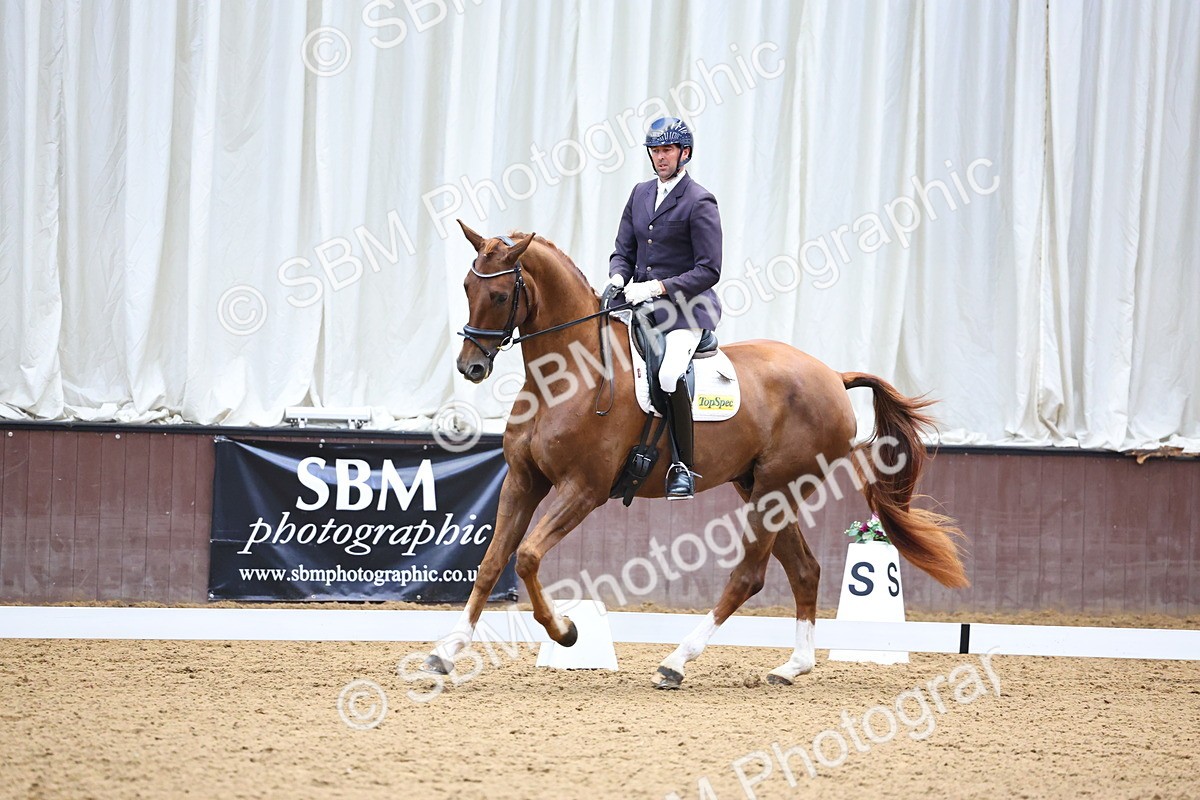 SBM_006542 - Class 5 - novice 6 - 12.04-13.07