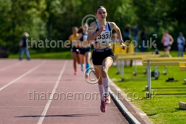 West25Sat-926613 - Track Female Set One