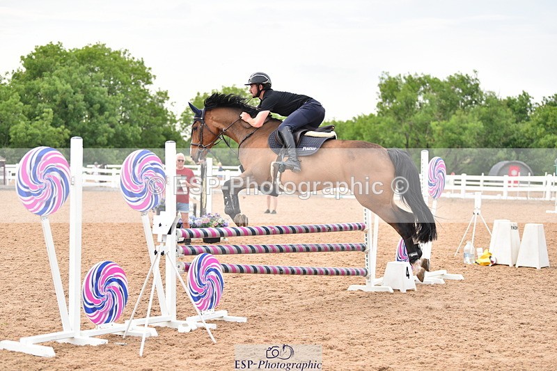 230609A-181517-01867 - Jolly Jumps Ride and Run