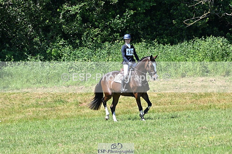 250522B-124835-02186 - 162-PRICELESS-Helen.du.Heaume