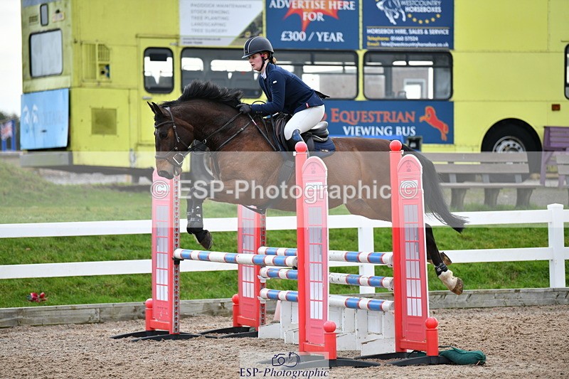 240124A-103304-00120 - Cls 1 British Novice & 90cm Open