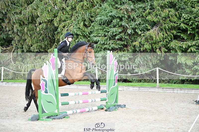 251004A-151057-01709 - Classes 8 & 9 70cm