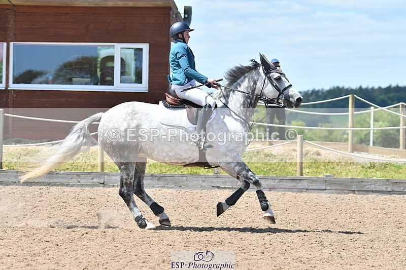 240609A-124940-05378 - Cls 18 Snr Newcomers and 1.10m Open