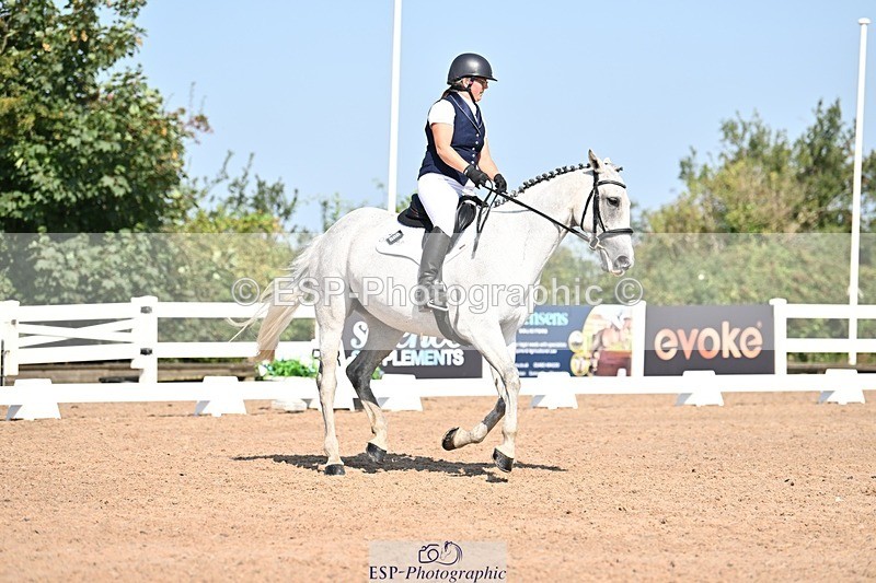 250816-104041-03172 - 099-Essie.BarkerBloody.Nora